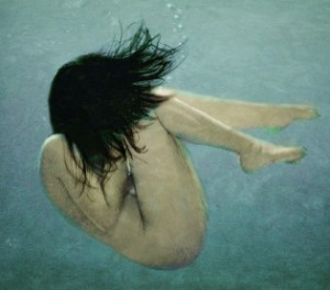 woman-in-fetal-position-water3